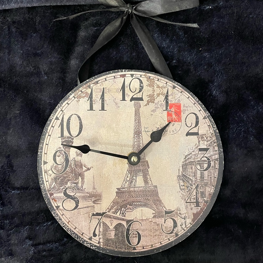 Wall clock
